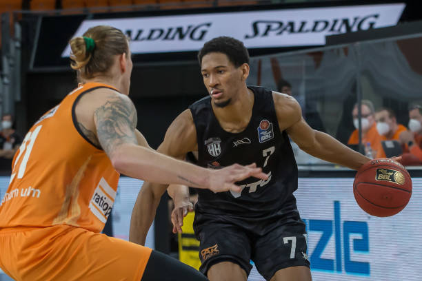 之间的默契 之间的默契